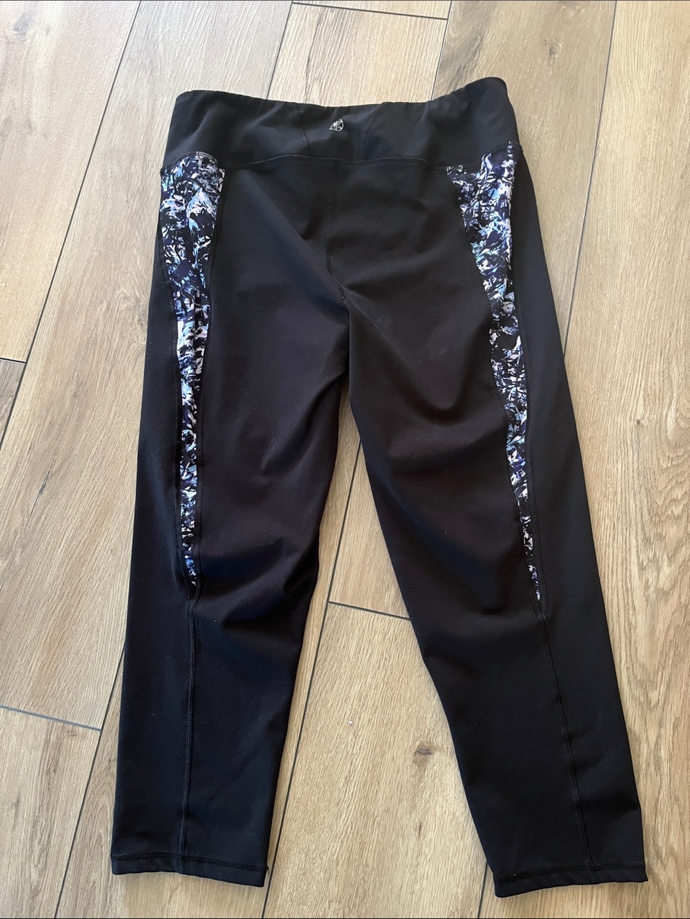 GAIAM Black Capri Leggings with Blue-Patterned Side Panels